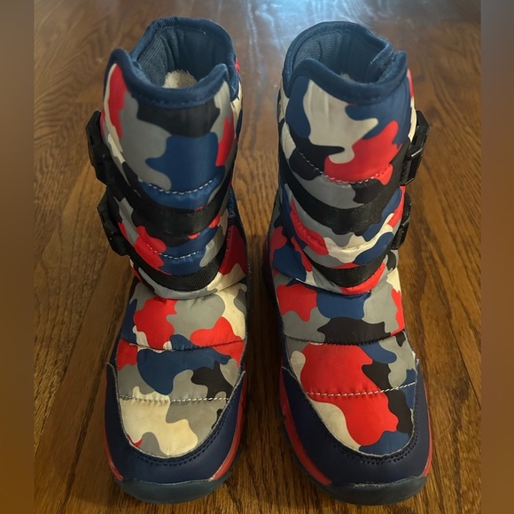 Boys Camo Insulated Winter Snow Boots Size 35 Youth US 3–3.5 - Picture 3 of 8